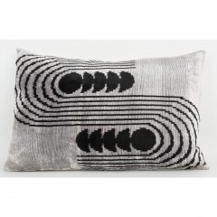 IKAT SILK UNIQUE BLACK SILVER LINES Q4     - CUSHIONS